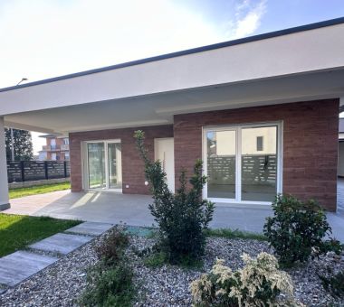 VILLA via Don Sturzo, Magnago